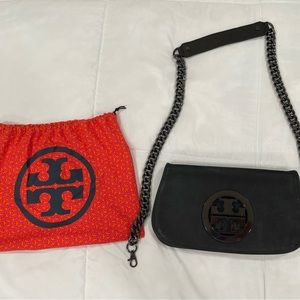 100% authentic Tory Burch crossbody clutch